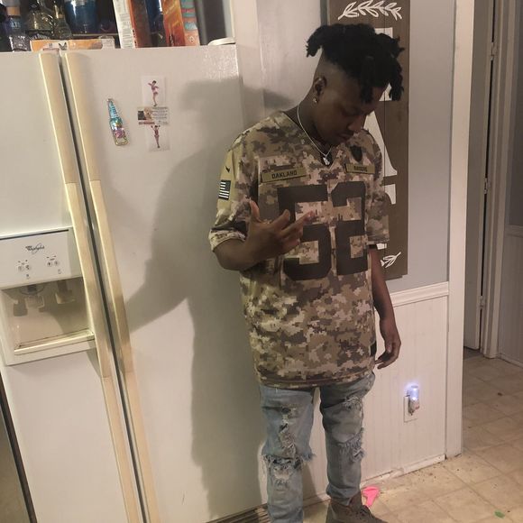 Meet your Posher, Base - Picture 1 of 1